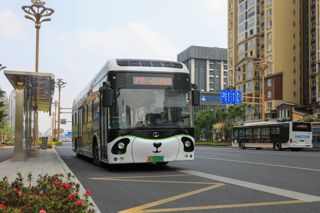 “绿色氢都”重点项目建设正酣，郫都区加快推进氢能产业建圈强链